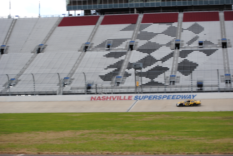Illustration for article titled My girlfriend got me a NASCAR racing experience for my birthday
